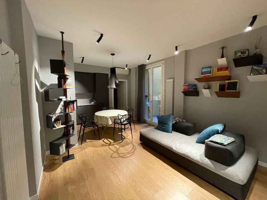 Best Place In Bologna Next 2 Towers Apartment ภายนอก รูปภาพ