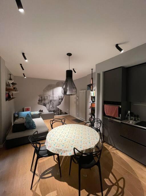 Best Place In Bologna Next 2 Towers Apartment ภายนอก รูปภาพ